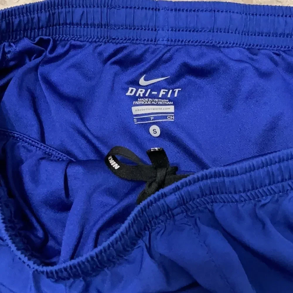 Nike Dri-Fit Tempo Running Shorts Small Blue